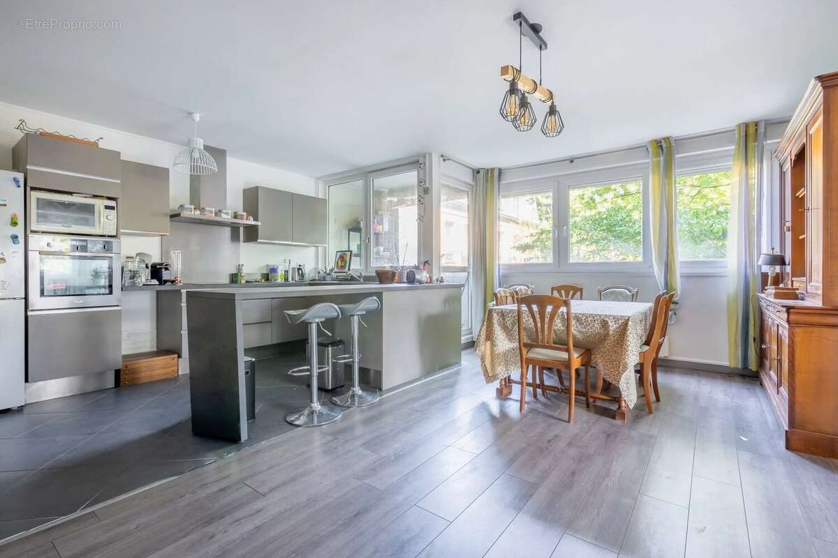 Appartement 105 m² à Charenton-Le-Pont  - photo 2