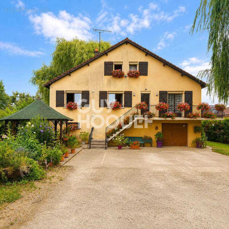 Maison à FRETIGNEY-ET-VELLOREILLE