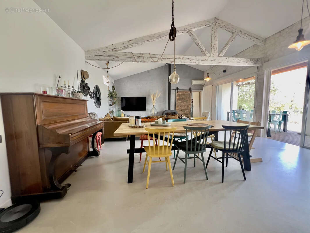 Maison à TOURVES