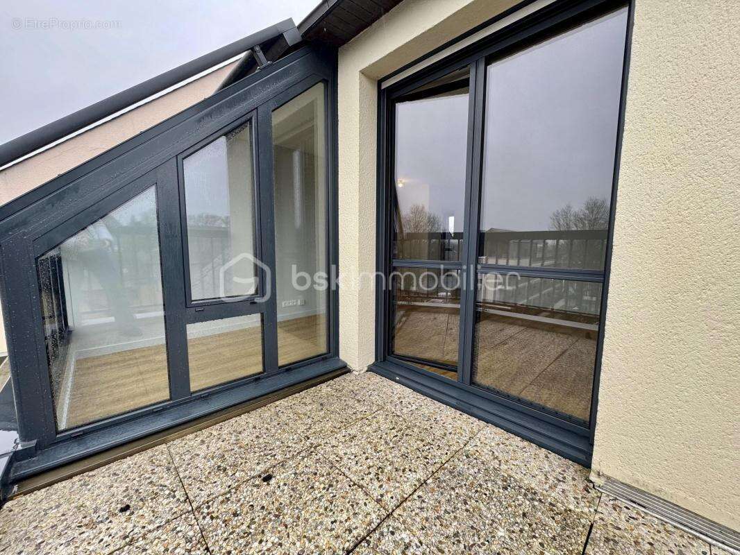 Très bel appartement T4 – 90 m² – Entièrement refait à neuf – Parking privé – PACÉ - photo 20