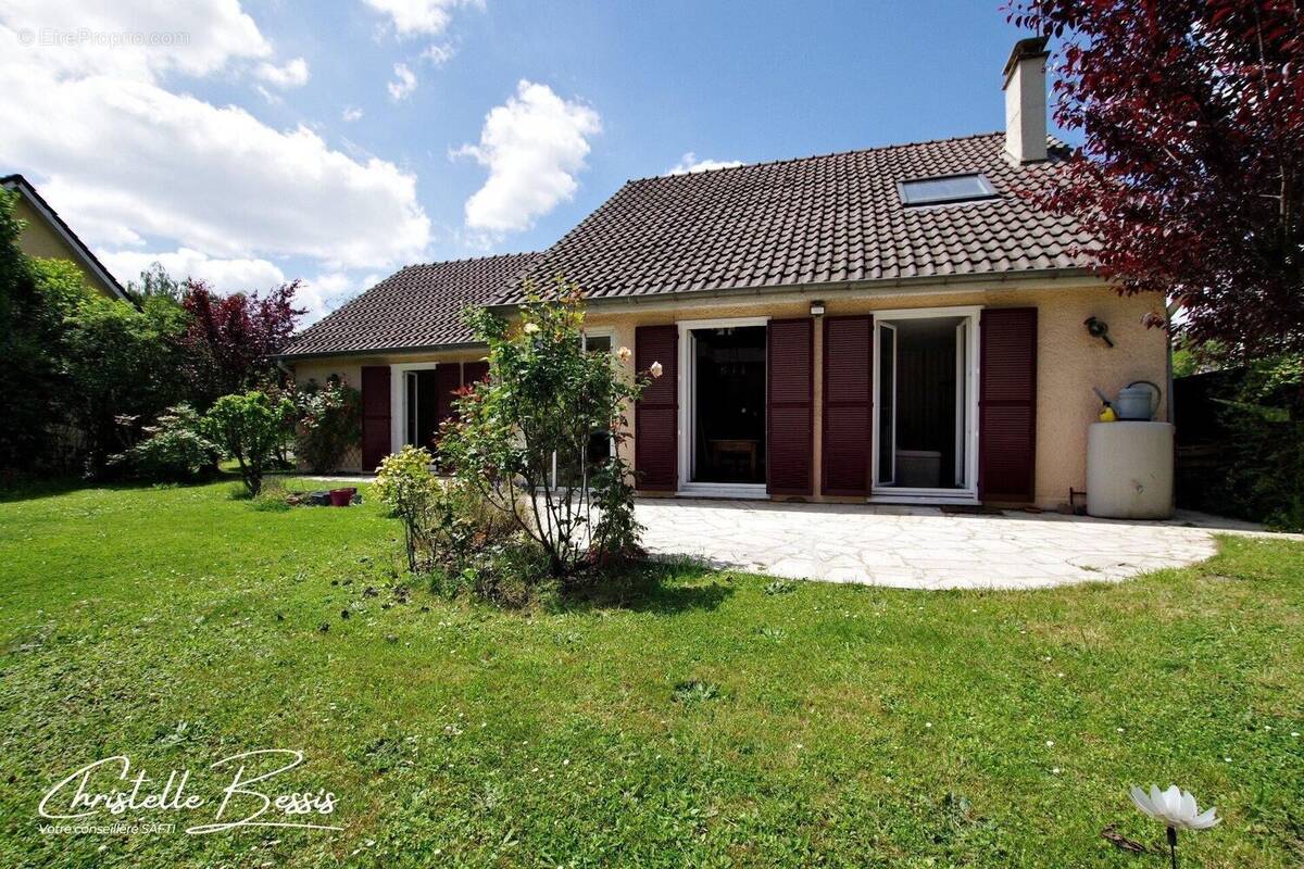 Photo 1 - Maison à VILLECRESNES