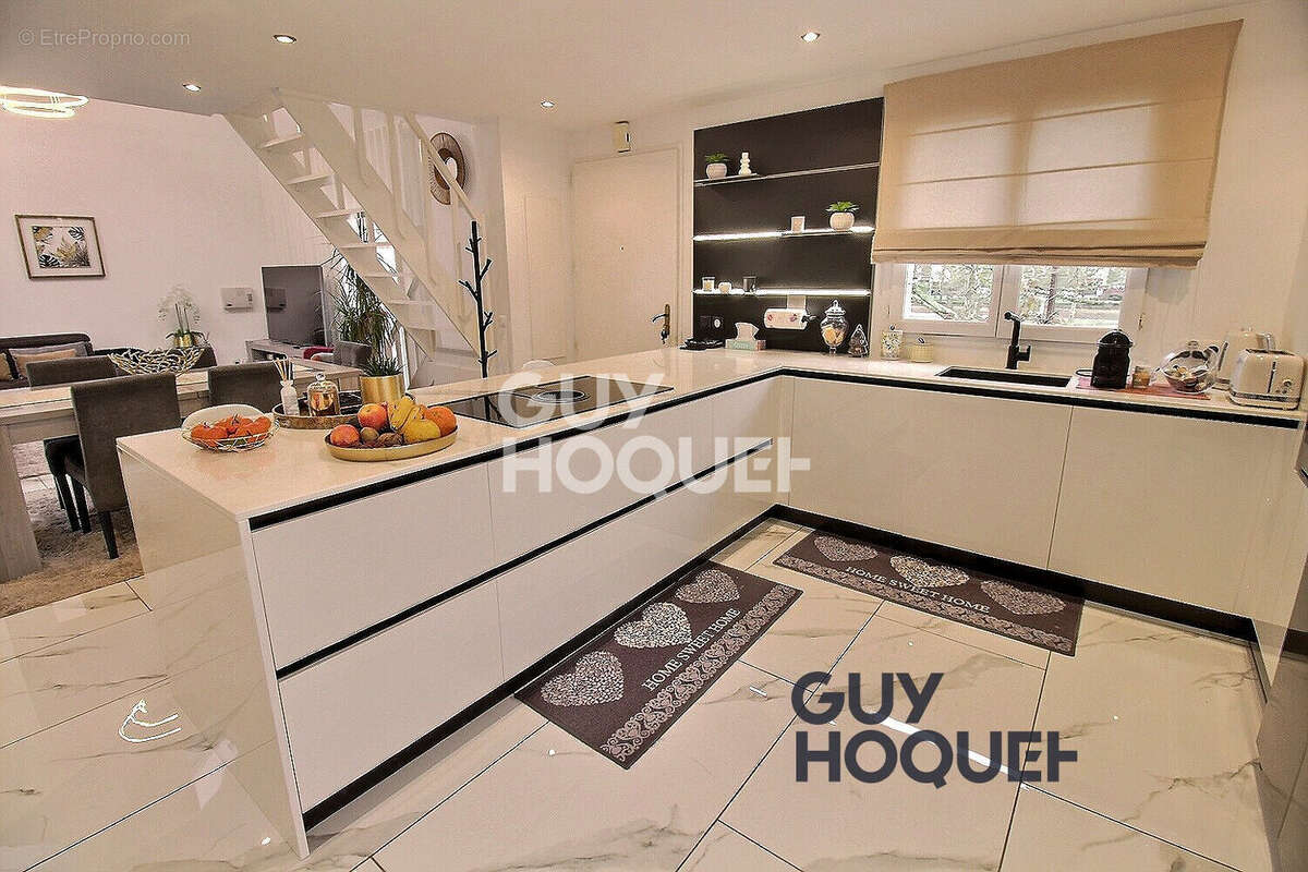 Maison à LIMEIL-BREVANNES