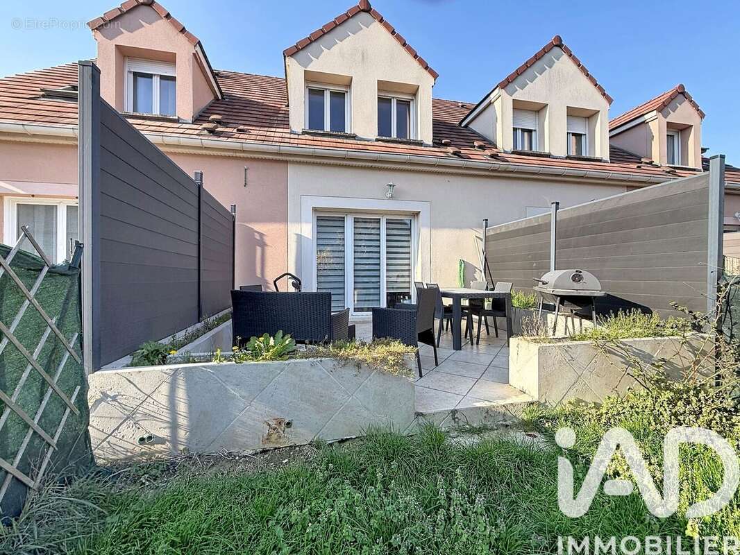 Photo 3 - Maison à BREUILLET