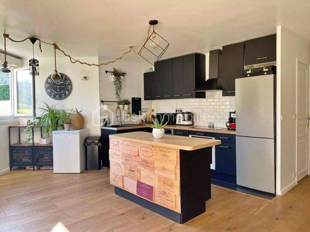 Appartement à MONTIGNY-LE-BRETONNEUX