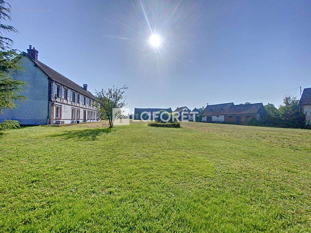 Maison à ILLIERS-L'EVEQUE