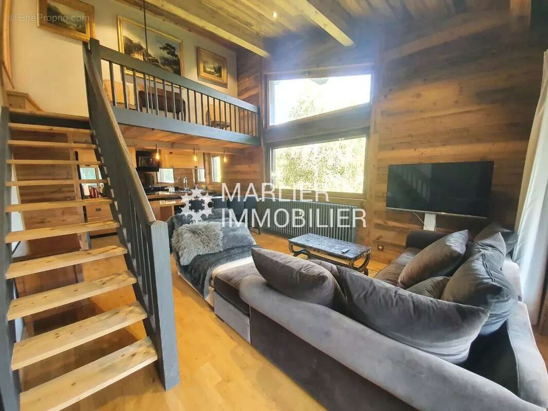 ROCHEBRUNE - F4 DE 87,96 M² (Dont 62,93 m² LC) - photo 2