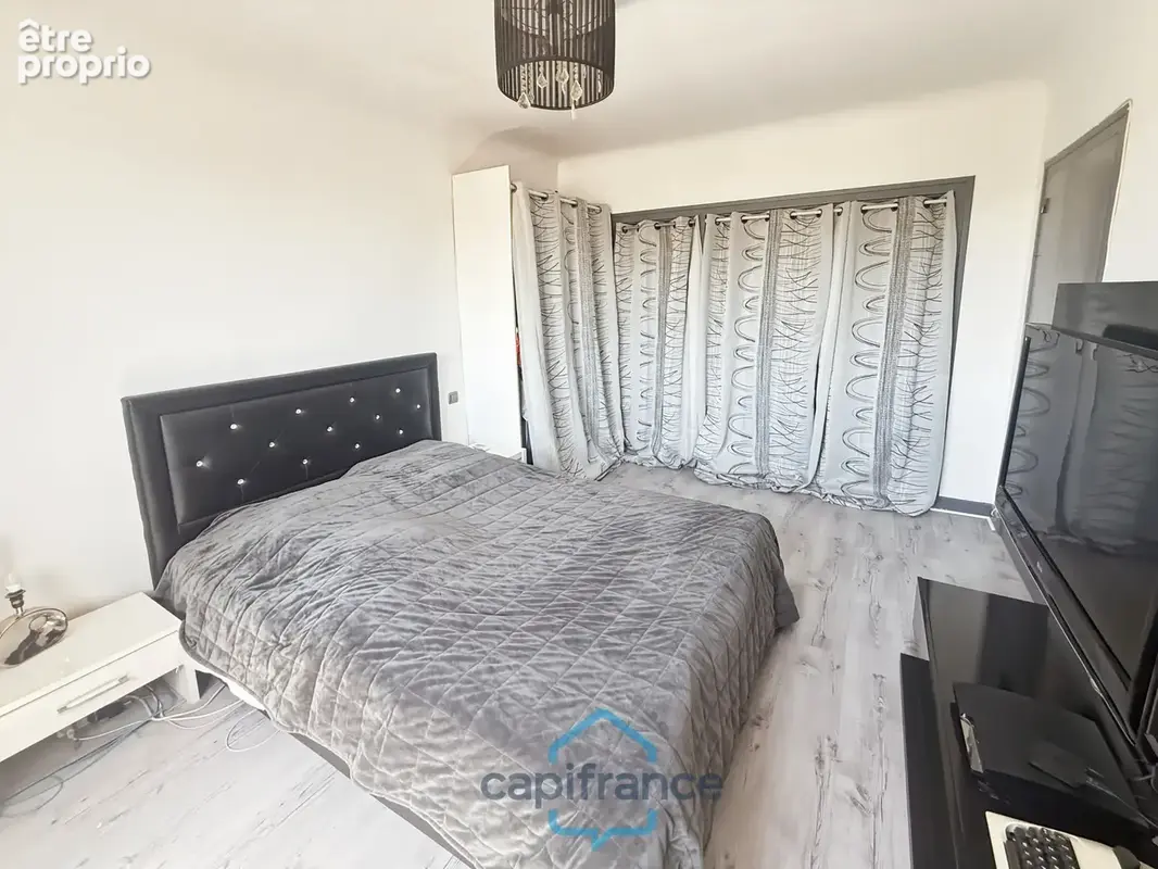 Dpt Gers (32), à vendre RISCLE très belle maison T8 de 220 m² habitables + grand garage et dépendances sur 875 m² de terrain, au - photo 32