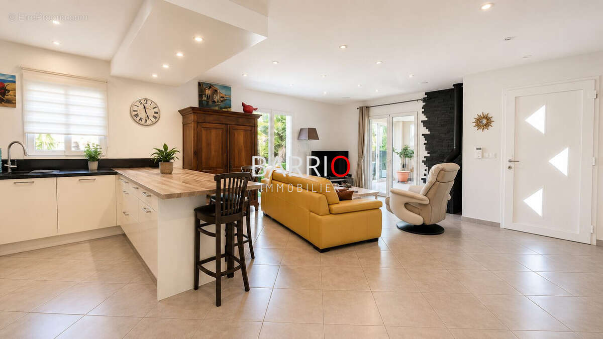 Maison 126 m² à Villelongue-Dels-Monts  - photo 4