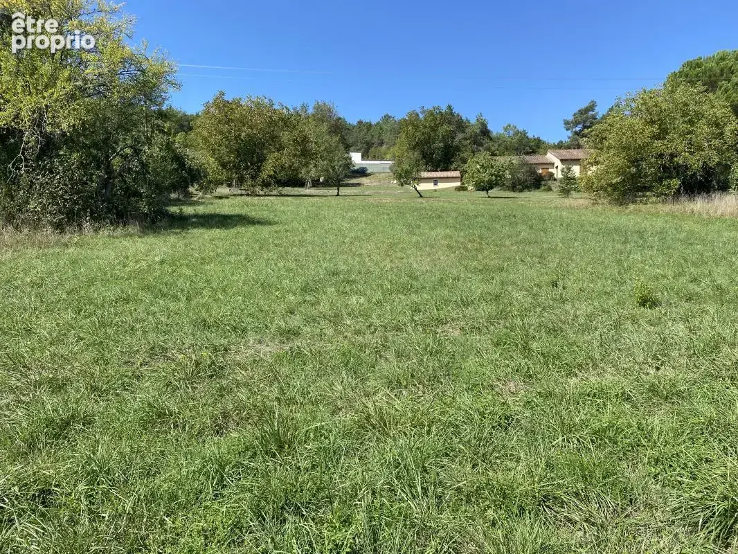 Terrain à CHATEAU-L'EVEQUE