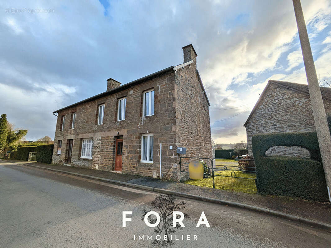 Maison à CONDE-SUR-NOIREAU