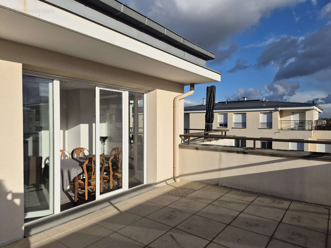 Appartement à CORBEIL-ESSONNES