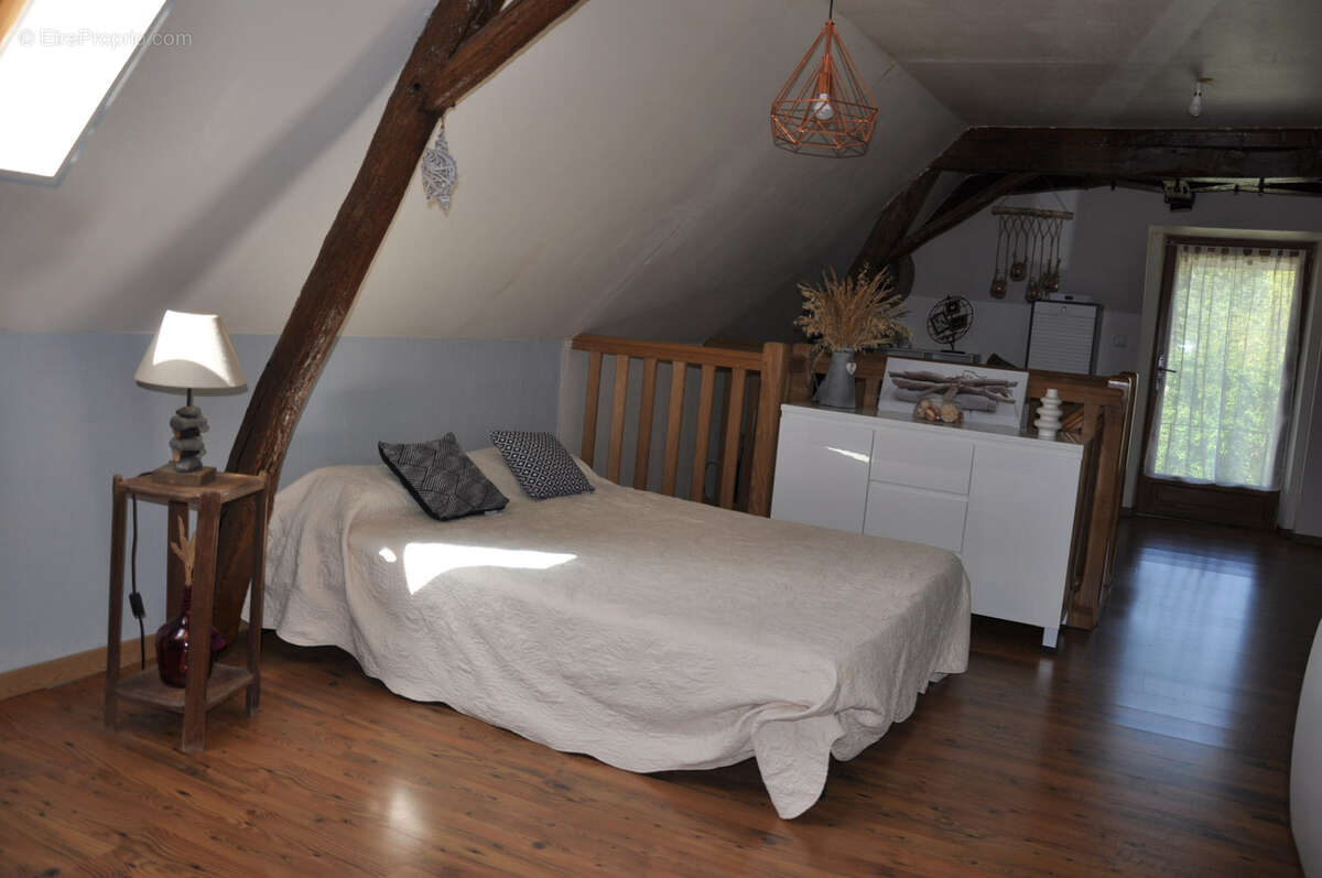 Maison à JALIGNY-SUR-BESBRE