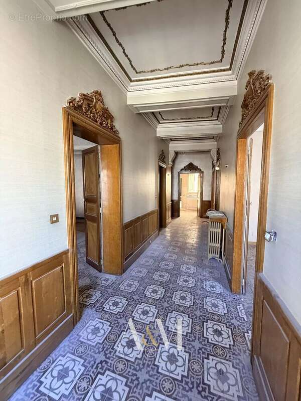 Appartement T5/T6 de 150 m² av patio et balcon - photo 12