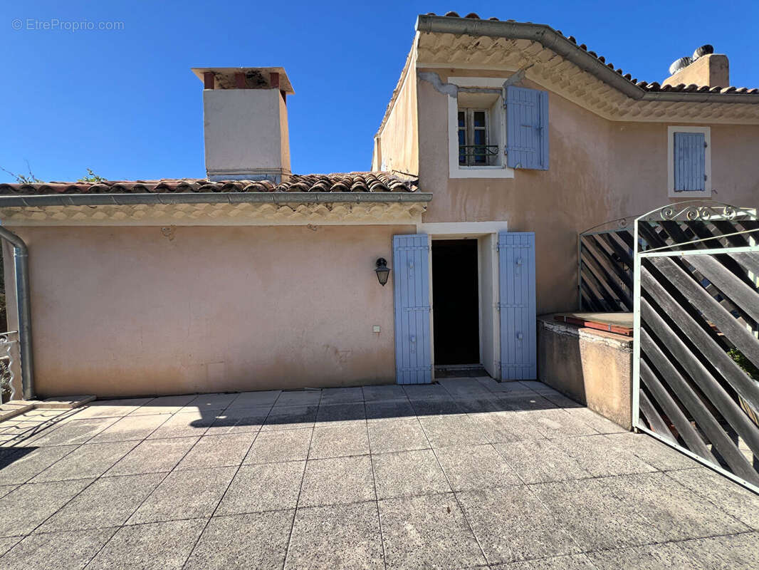 Maison à RUSTREL