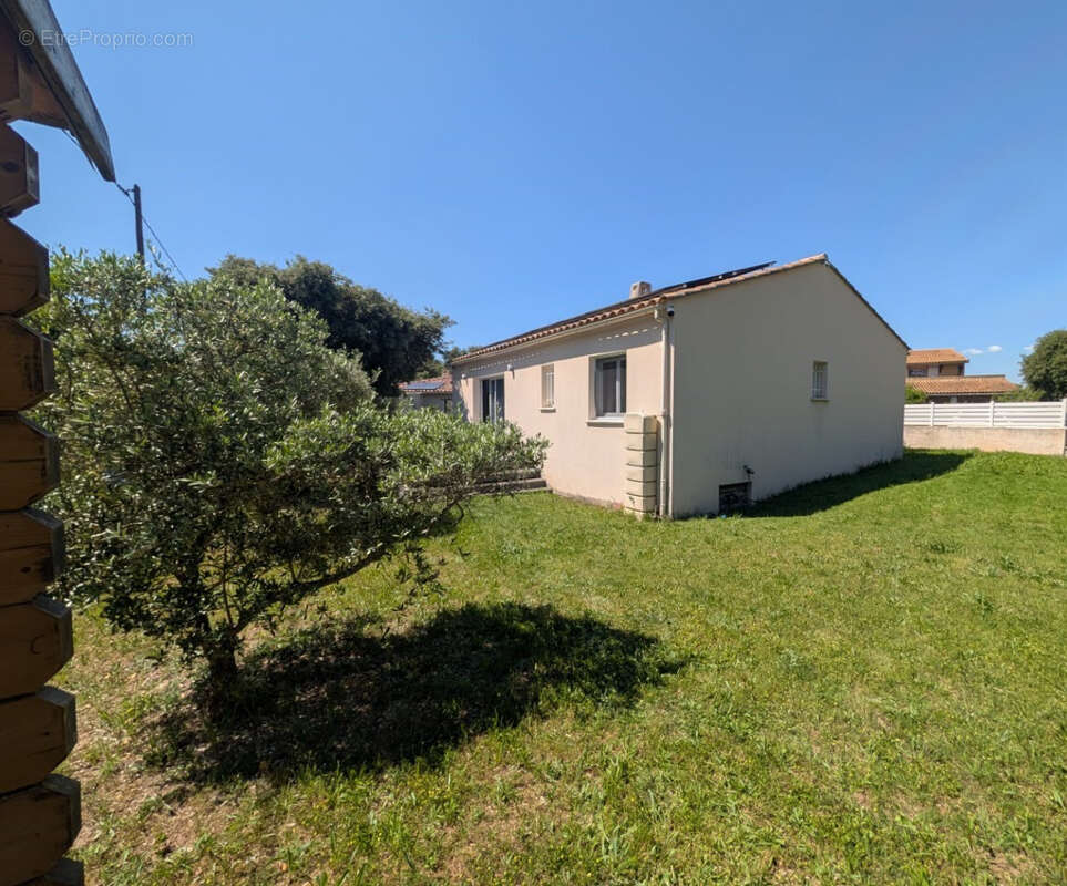 Maison à MAZAN