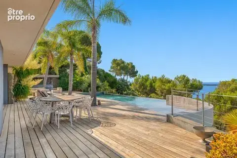 Maison 322 m² à vendre à Hyeres (83400) - photo 2