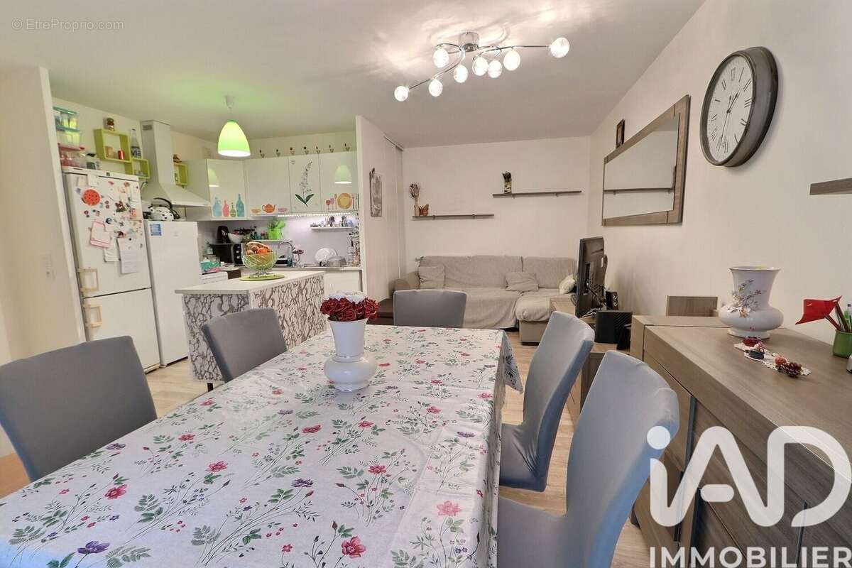 Photo 3 - Appartement à PIERREFITTE-SUR-SEINE