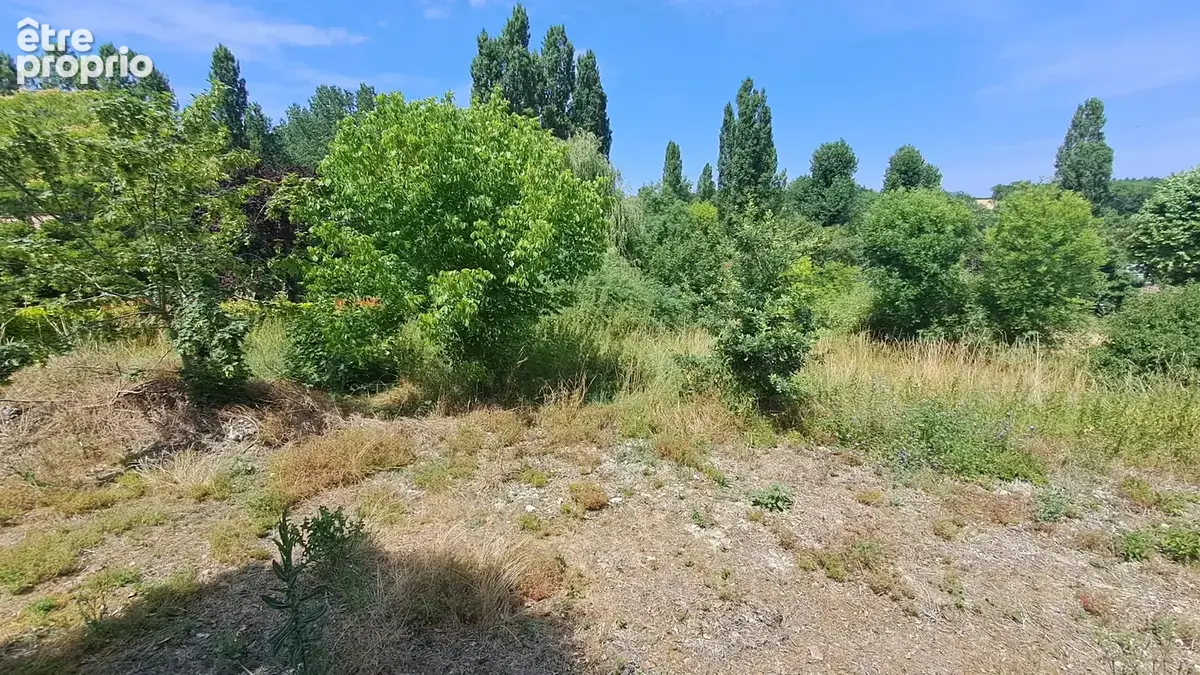 Ensemble immobilier de 4 logements en pierres sur une parcelle de 3109 m2. IDEAL INVESTISSEMENT LOCATIF. - photo 7