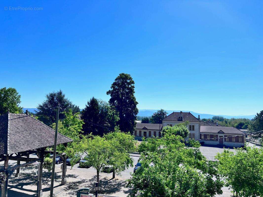 Appartement à MORESTEL