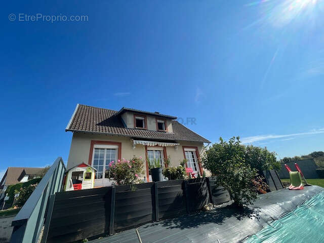 Maison à GREGES