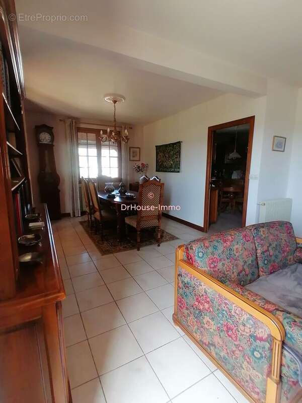 Maison à SAINT-CERE