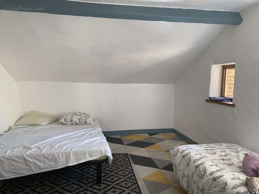 Maison à SAINT-JULIEN-LE-PETIT