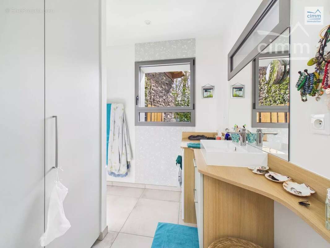 Maison à LA GACILLY