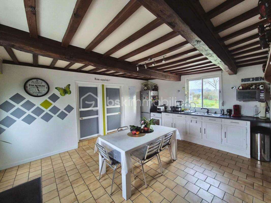 Longère rénovée clé en main – 170 m² – 4 100 m² de terrain – Citerne – Idéale grande famille / gîte / maison d’hôtes – 235 000 € - photo 5