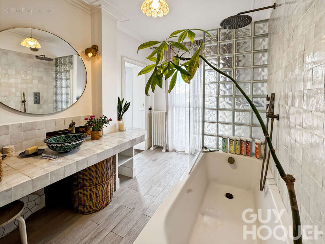 Appartement à VERSAILLES