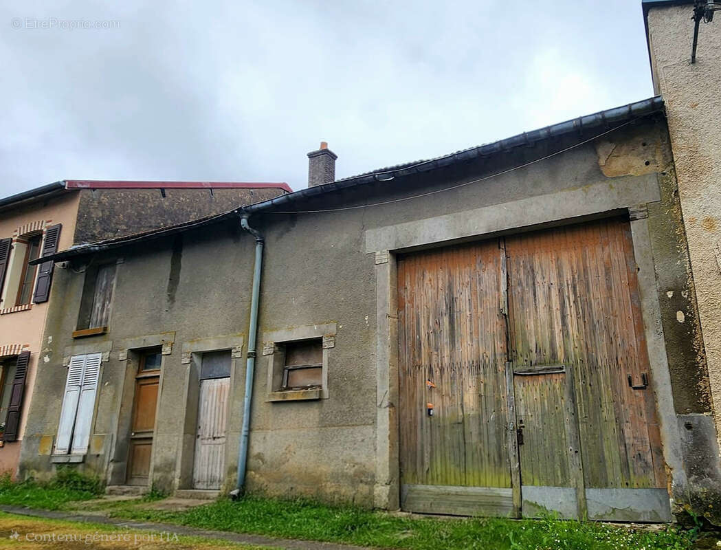 Maison à DELUT
