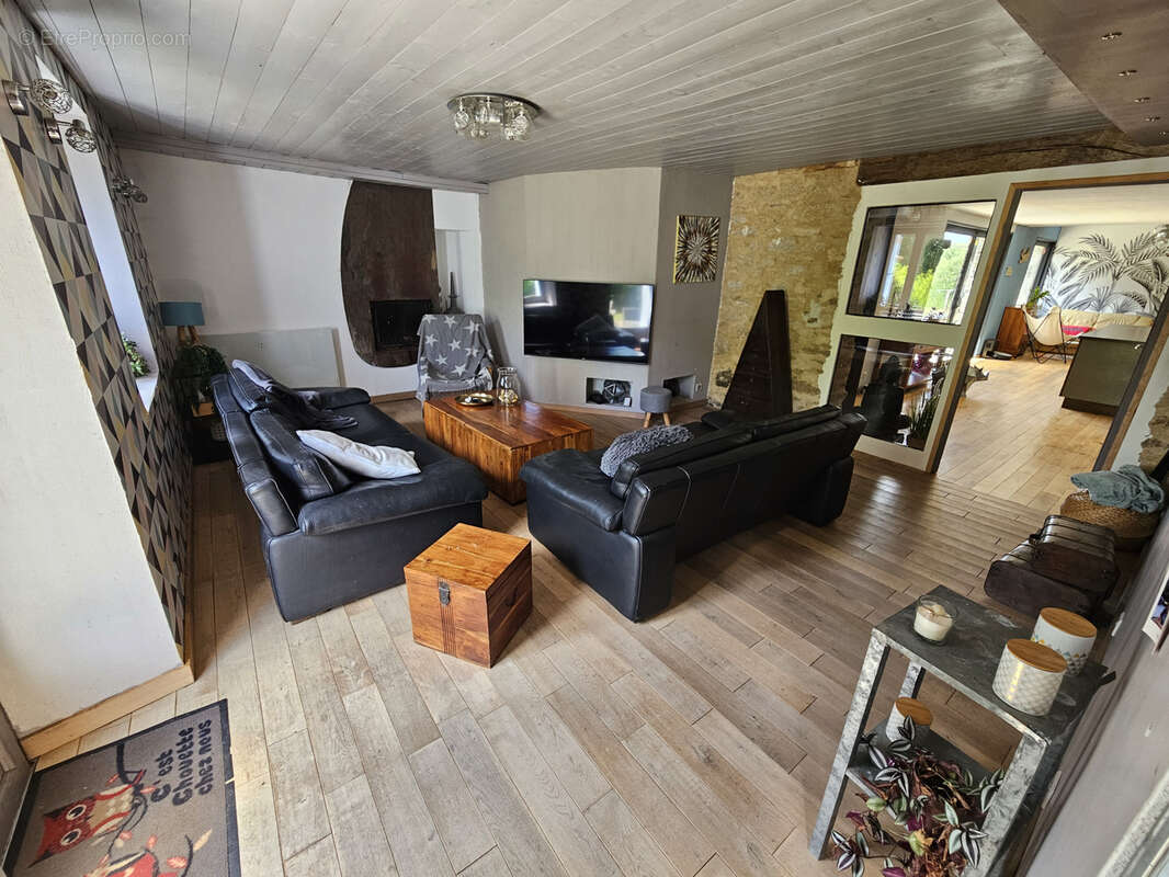Maison à CLEGUEREC