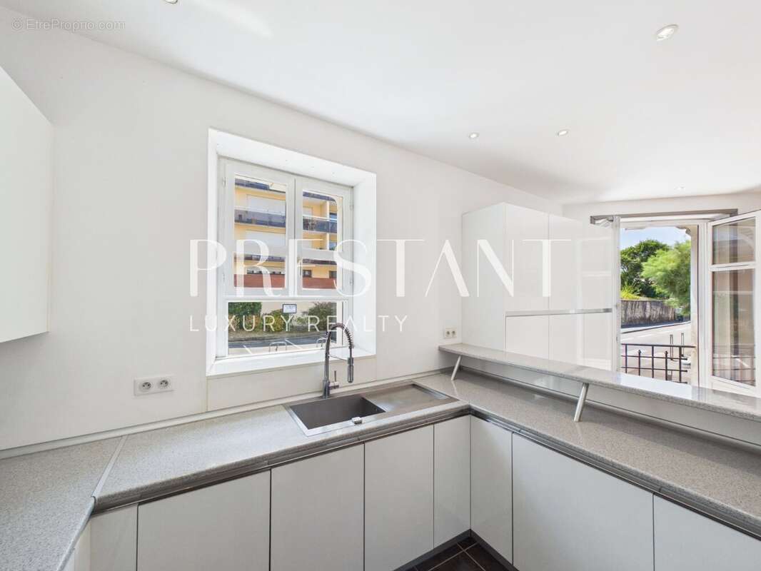 Biarritz saint-charles  appartement de charme,  tout-à-pied & parking - photo 3