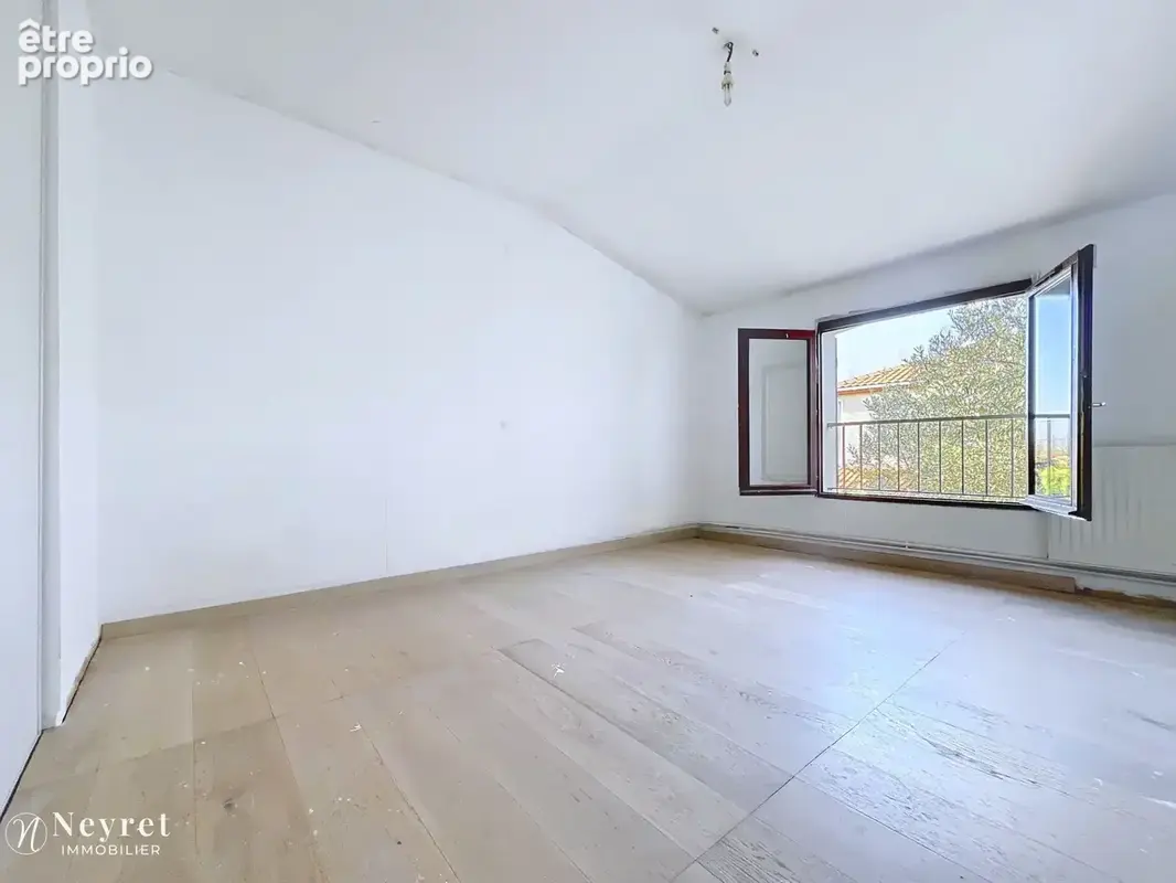Maison individuelle - 120m2 - St Genis Laval - photo 9