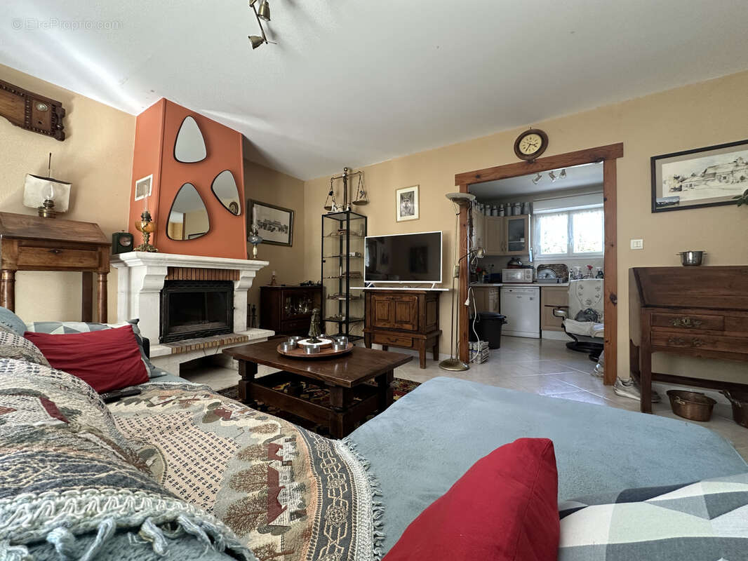 Maison à SAINT-AULAYE