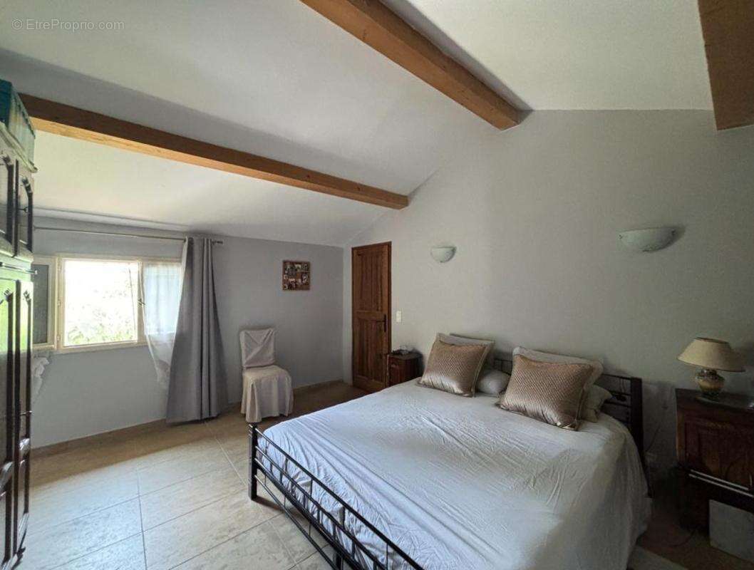 Maison à SERNHAC