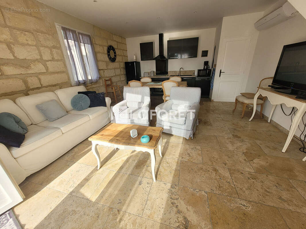 Mas en pierre composé de 3 appartements + parcelle de terrain nue 1833 m² - photo 5