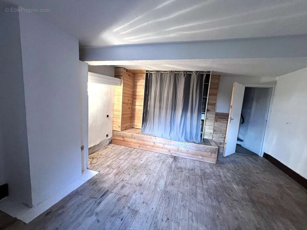 Maison à SAINT-CLAR