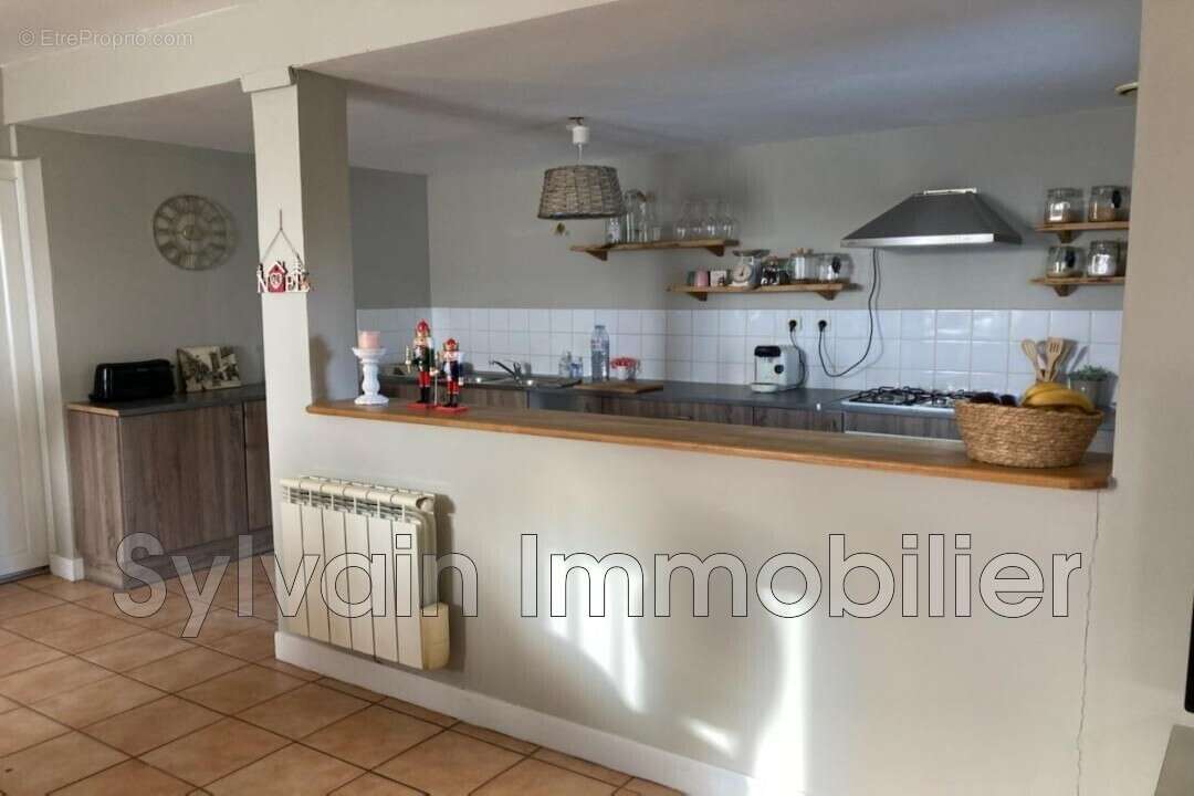 Maison 112 m² à Moliens  - photo 7