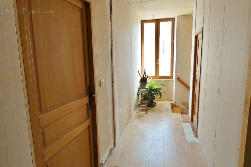 Maison ancienne en pierre à vendre - photo 11