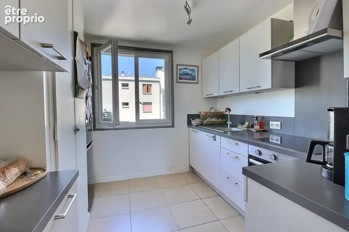 CHAMBÉRY  T3 61 m² au dernier étage - photo 3