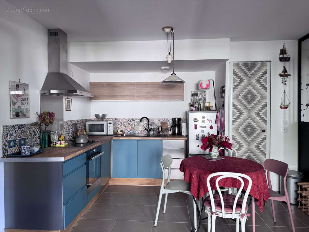 Appartement à L'ISLE-SUR-LA-SORGUE