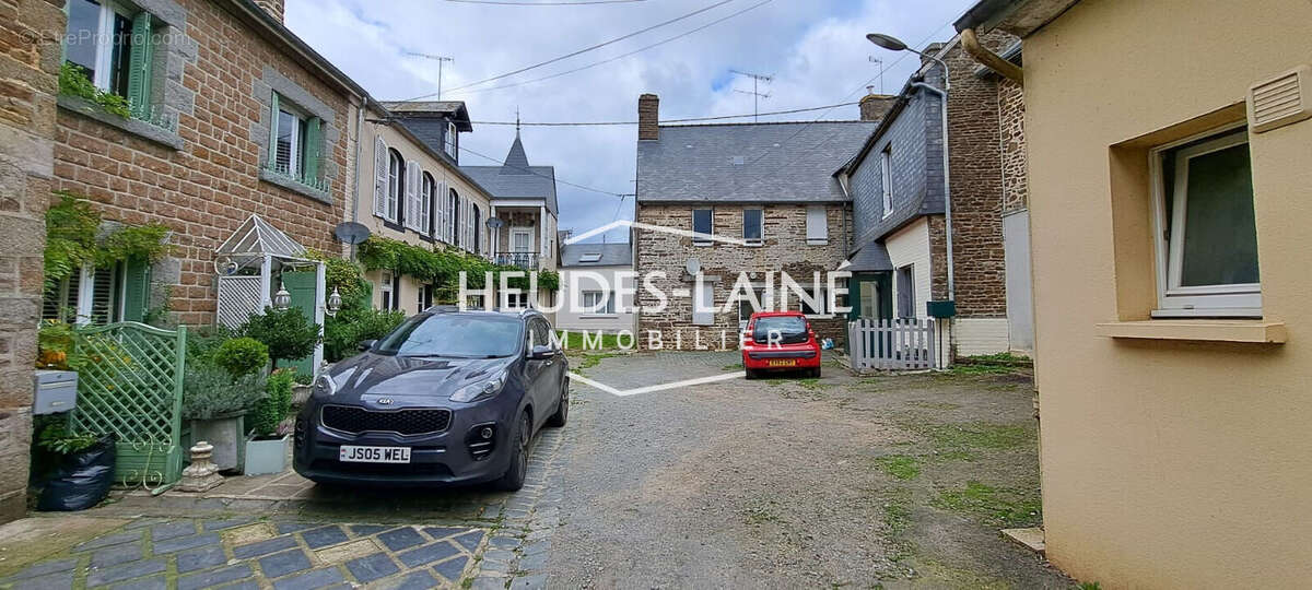 Maison à FOUGEROLLES-DU-PLESSIS
