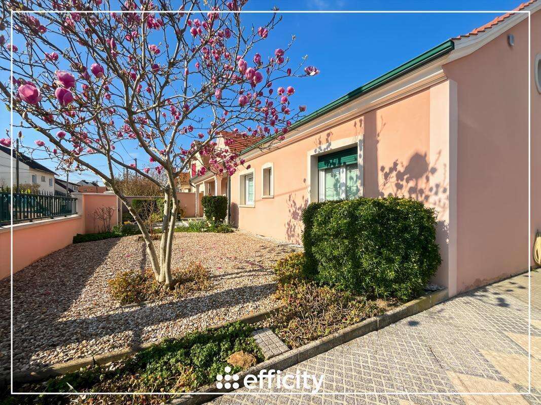 Maison à ROISSY-EN-BRIE