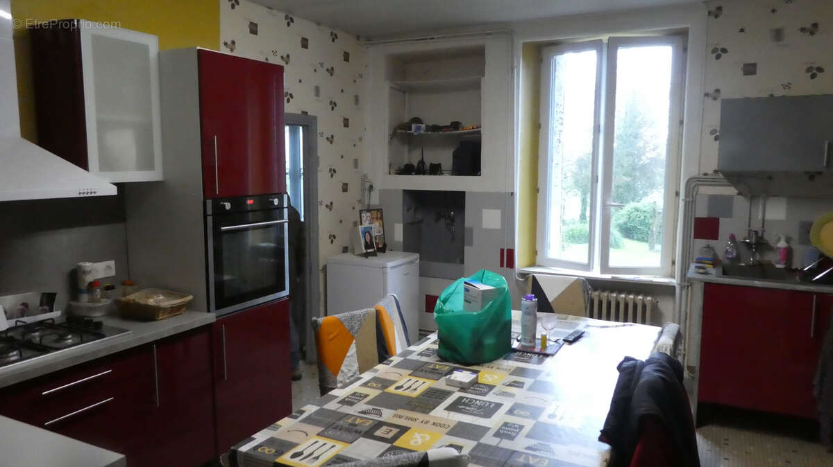 Maison à LA CROISILLE-SUR-BRIANCE