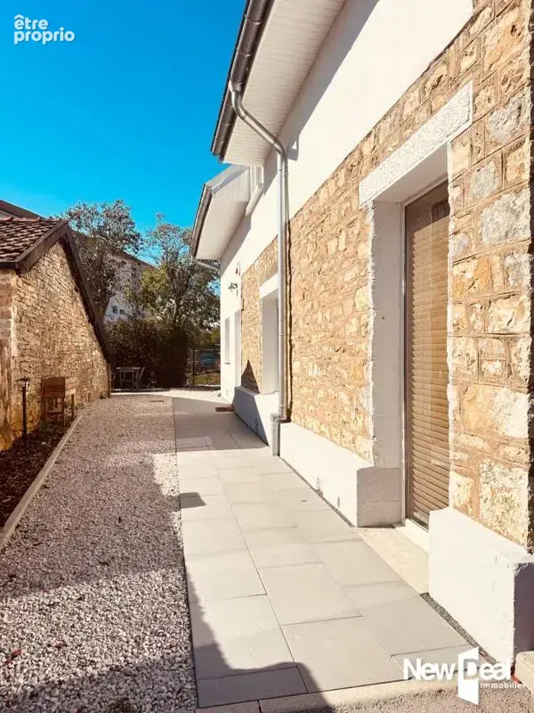 Exclusivité – Maison en pierre rénovée à Besançon - photo 2