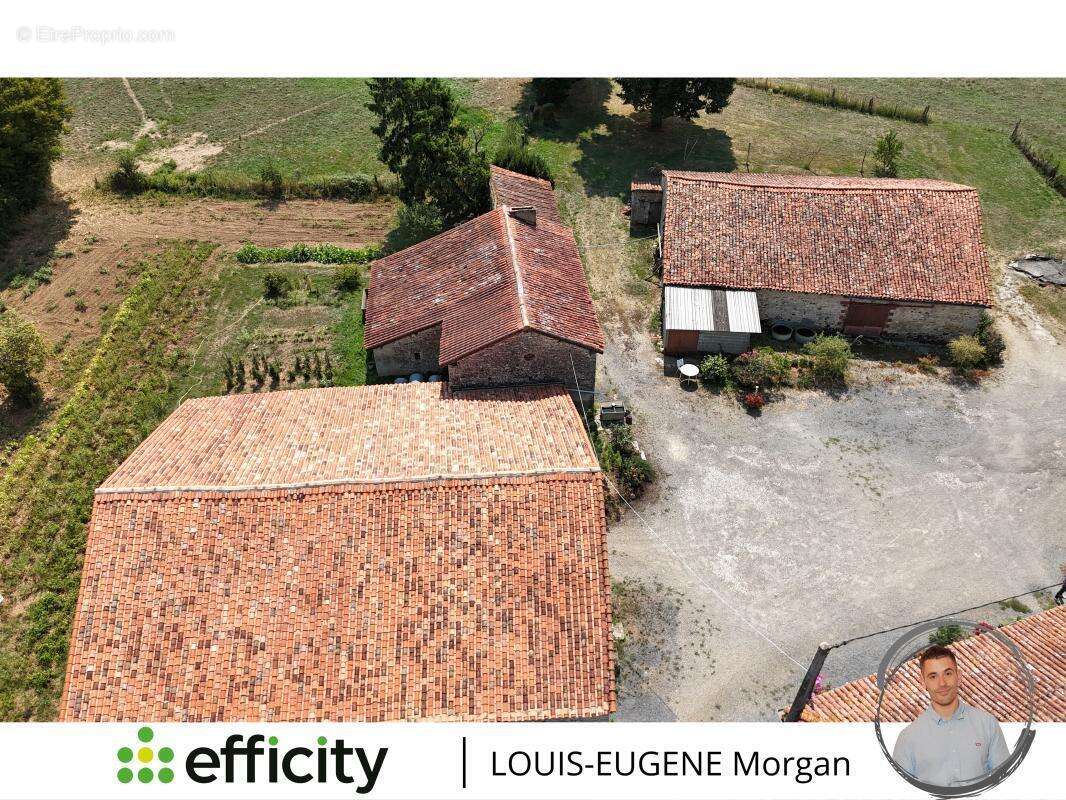 Maison à CHARROUX