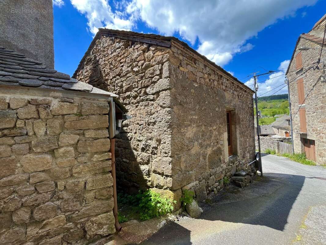Maison à ALLENC