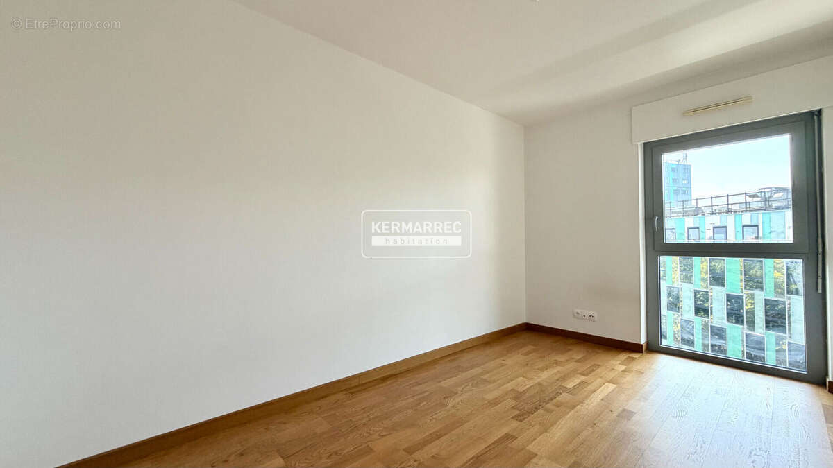 Appartement Nantes T3 duplex 61m² - vue Loire - terrasse - stationnement - photo 4