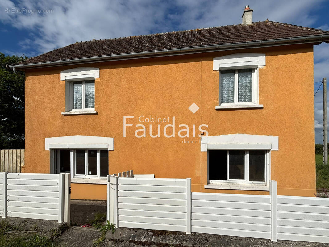 Maison à LA MEAUFFE