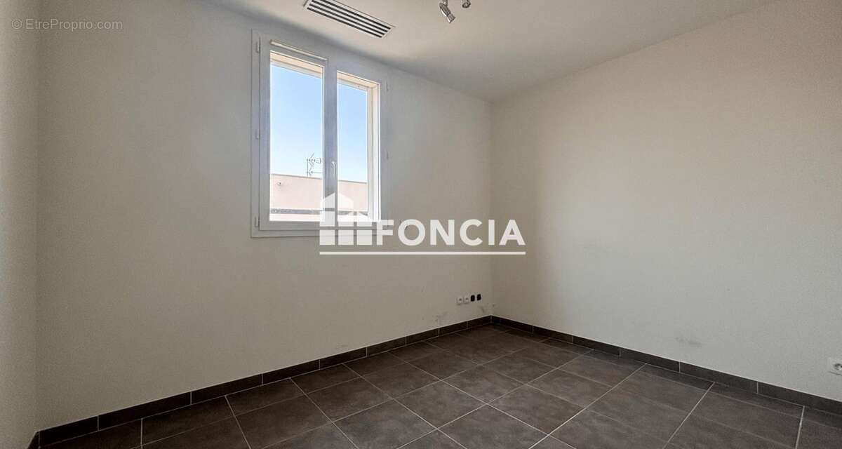 Maison à VILLENEUVE-LES-BEZIERS